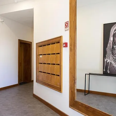 Chiado Cozy Bright With Ac Elevator Appartement Lissabon